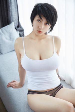 2个吃奶一个添下面视频_1080P高清完整版